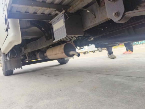 [义乌·浙G] 二手长安跨越跨越者D52021款 1.6L标准版双排栏板双后轮2850mm货箱DAM16KL