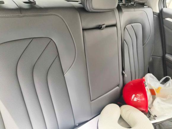 [上海·沪A] 二手哪吒汽车哪吒U2022款 哪吒U-Ⅱ 610 三元锂