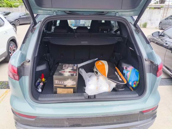 [上海·沪A] 二手奥迪奥迪Q5 e-tron2023款 40 e-tron 星耀型 机甲套装