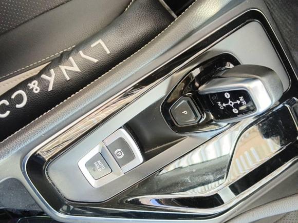 [广州·粤A] 二手领克领克032018款 1.5TD DCT型Pro版 国V