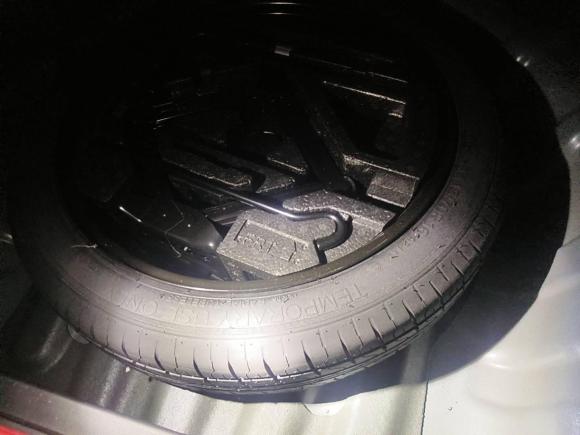 [上海·沪A] 二手荣威荣威Ei52018款 互联网豪华版