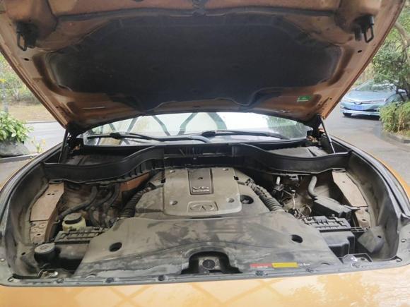 [上海·沪B] 二手英菲尼迪英菲尼迪QX702013款 3.7L 标准版