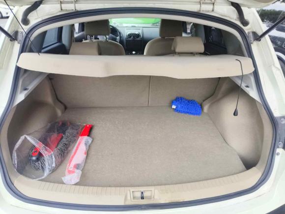 [成都·川G] 二手日产逍客2012款 2.0XL 火 6MT 2WD