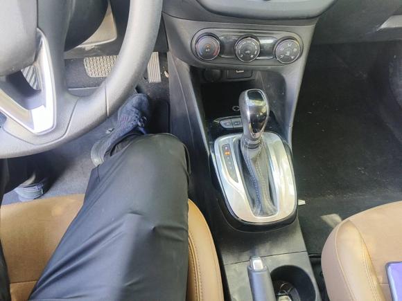 [上海·沪C] 二手别克凯越2018款 15N CVT豪华型