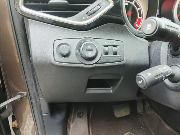 [武汉·鄂A] 二手名爵锐腾2015款 2.0TGI TST豪华版