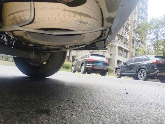 [杭州·皖N] 二手大通新途V802019款 2.5T经典款AMT傲运通短轴中顶5/6座