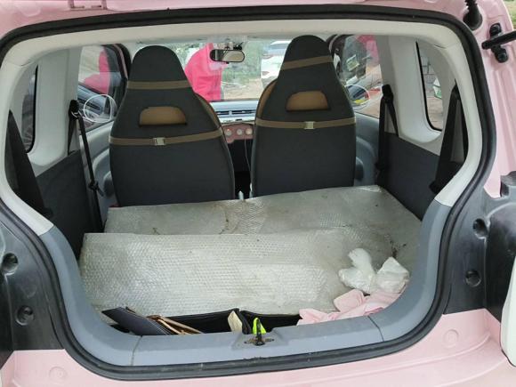 [青岛·鲁B] 二手奔腾奔腾小马2025款 222km 灵动马