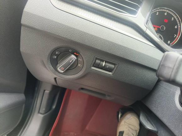 [上海·沪B] 二手大众帕萨特2016款 330TSI DSG御尊版