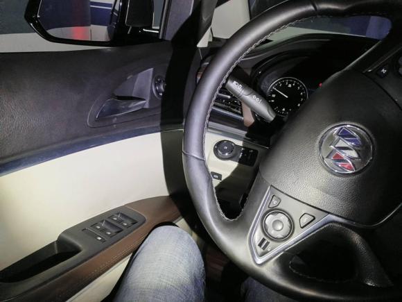 [上海·沪B] 二手别克别克GL82022款 陆上公务舱 652T 尊贵型