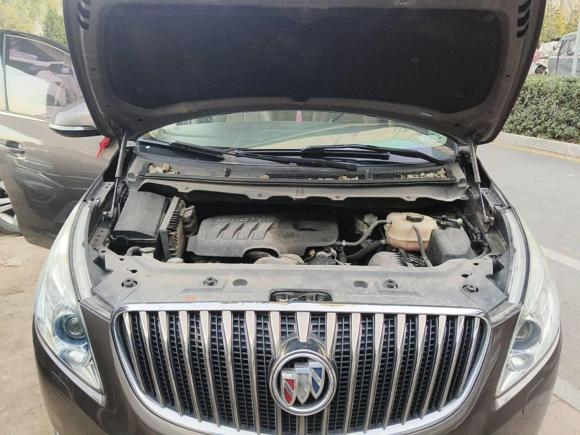 [济南·鲁A] 二手别克别克GL82015款 2.4L 豪华商务尊享版