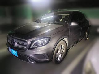 奔驰奔驰GLA2016款 GLA 200 动感型