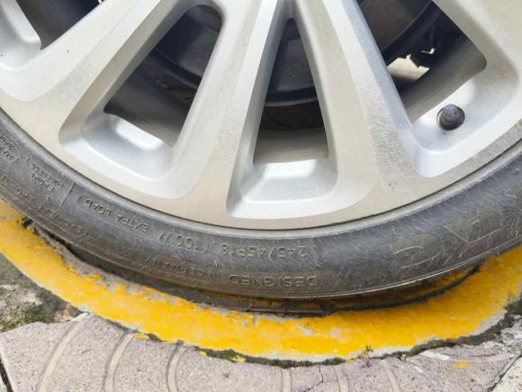 [西安·陕A] 二手别克君越2013款 2.4L SIDI豪华舒适型