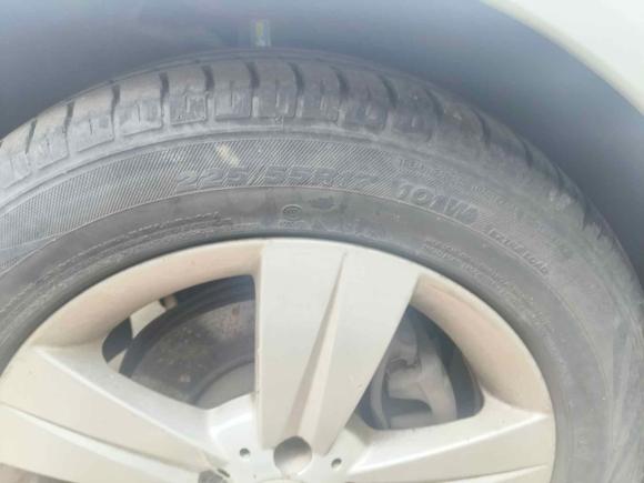 [青岛·鲁B] 二手奔驰唯雅诺2010款 2.5L 豪华版