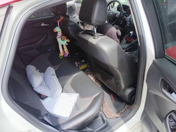 [合肥·皖A] 二手福特福克斯2017款 1.5T CTCC 白黑限量版