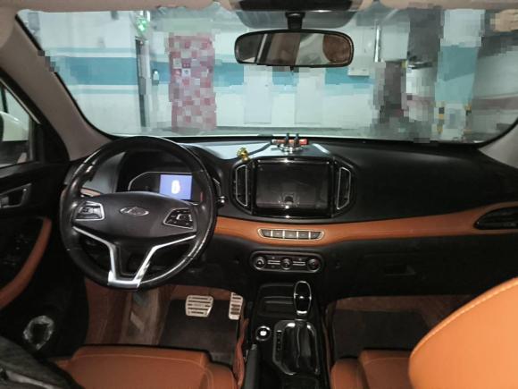 [济南·鲁A] 二手奇瑞瑞虎72016款 2.0L CVT耀目版