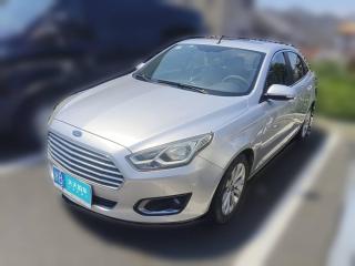 福特福睿斯2015款 1.5L 手动时尚型