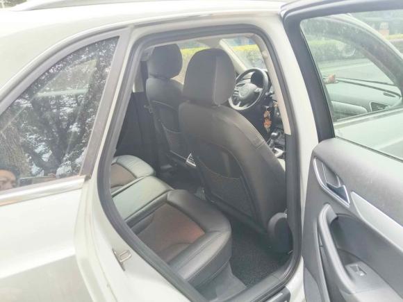 [苏州·苏E] 二手奥迪奥迪Q32016款 35 TFSI 时尚型