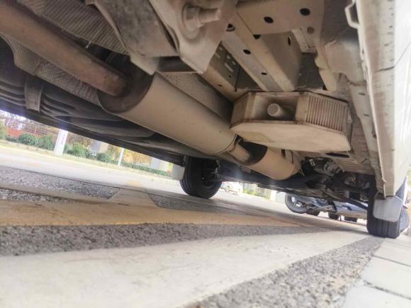 [西安·陕U] 二手福特全顺2023款 2.0T汽油手动多功能商用车中轴中顶5/6座