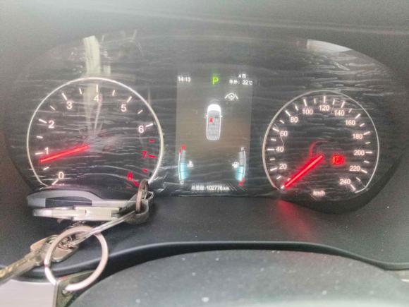 [上海·皖P] 二手比亚迪宋MAX2021款 升级版 1.5T 自动尊贵型 6座