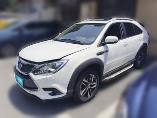 比亚迪唐新能源2015款 2.0T 四驱旗舰型