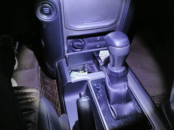 [西安·陕B] 二手丰田普拉多2018款 3.5L 自动TX-L后挂备胎