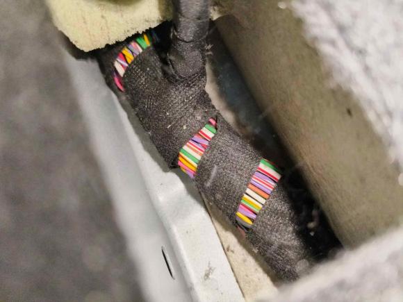 [西安·陕A] 二手红旗红旗HS52019款 2.0T 智联旗享版