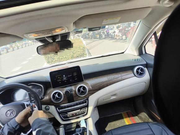 [杭州·浙A] 二手北京汽车北京EU52018款 R500 智风版