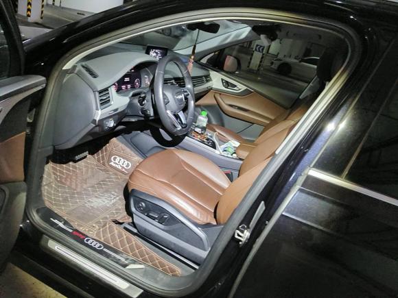 [杭州·浙A] 二手奥迪奥迪Q72019款 45 TFSI 舒适型