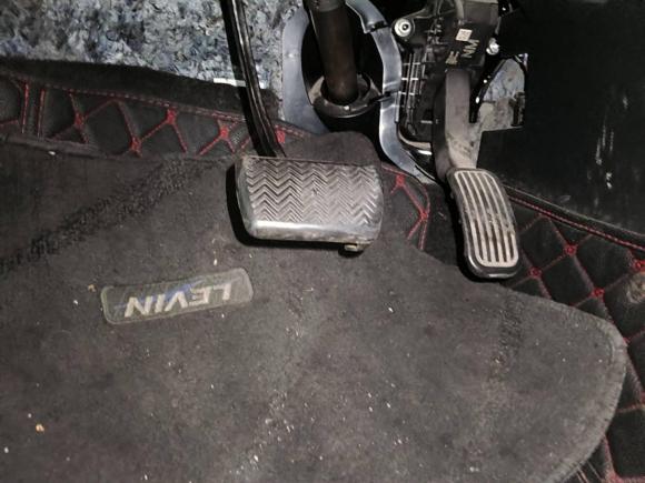 [佛山·粤E] 二手丰田雷凌2021款 双擎 1.8H E-CVT运动版