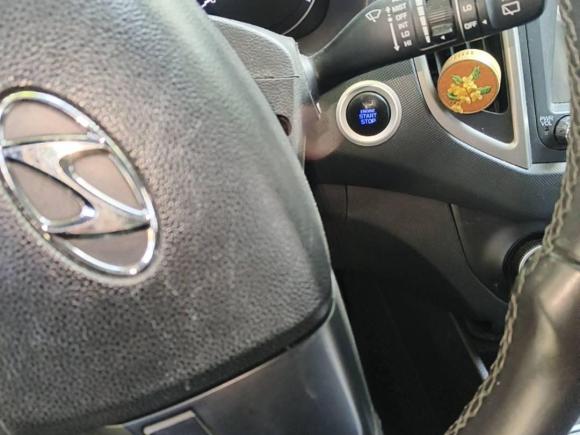 [杭州·浙A] 二手现代北京现代ix252015款 1.6L 自动两驱智能型GLS