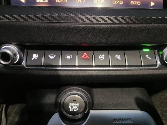 [义乌·浙G] 二手哈弗哈弗H62017款 红标 2.0T 自动两驱领尚型