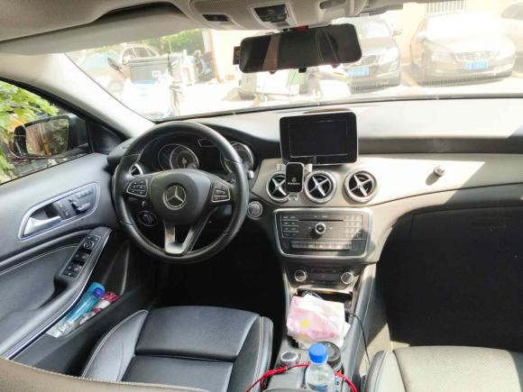 [上海·沪A] 二手奔驰奔驰GLA2016款 GLA 200 动感型