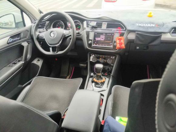 [上海·沪E] 二手大众途观L2017款 380TSI 自动四驱旗舰版