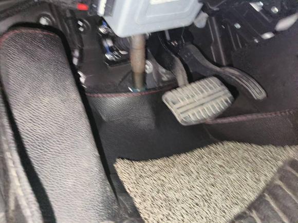 [杭州·浙A] 二手众泰众泰SR92017款 2.0T 自动极致之梦版