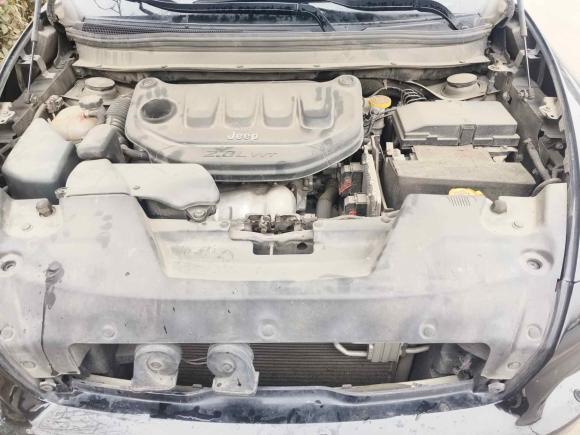 [青岛·鲁B] 二手Jeep自由光2020款 2.0L 两驱经典运动版