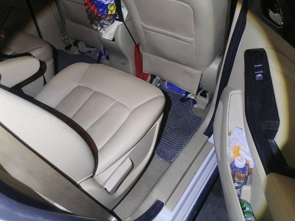 [深圳·粤B] 二手宝骏宝骏7302015款 1.8L 手动豪华导航ESP版 7座