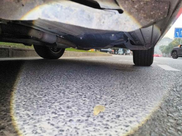 [苏州·苏E] 二手路虎揽胜极光2014款 2.0T 5门耀享版