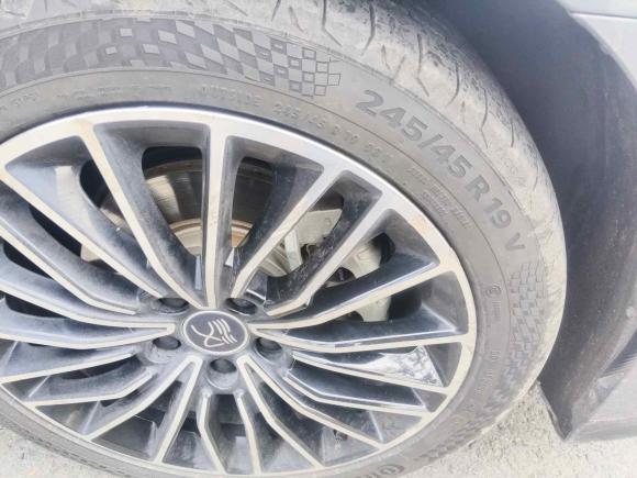 [南京·粤E] 二手比亚迪汉2022款 DM-i 121KM 尊荣型