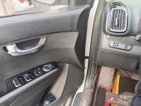 [成都·川A] 二手起亚KX3傲跑2015款 1.6L 自动两驱DLX