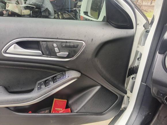 [南通·苏F] 二手奔驰奔驰GLA2018款 GLA 200 动感型