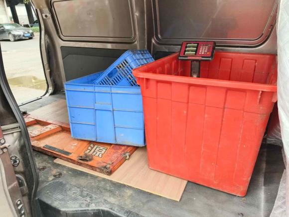 [佛山·粤B] 二手长安凯程长安睿行M802018款 1.5L基本型厢货平顶背掀门4G15S