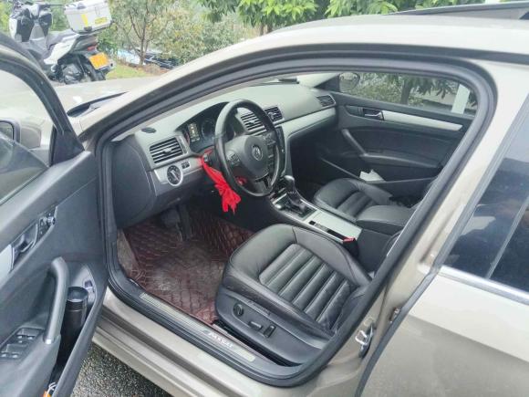 [成都·川A] 二手大众帕萨特2015款 1.8TSI DSG御尊版