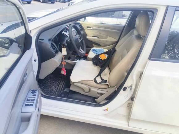 [佛山·粤X] 二手本田锋范经典2008款 1.5L 自动精英版