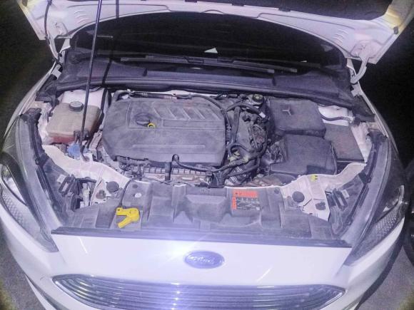 [深圳·粤B] 二手福特福克斯2015款 三厢 EcoBoost 180 自动精英型