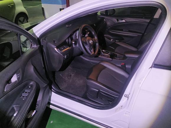 [杭州·浙A] 二手别克威朗2015款 三厢 20T 双离合领先型