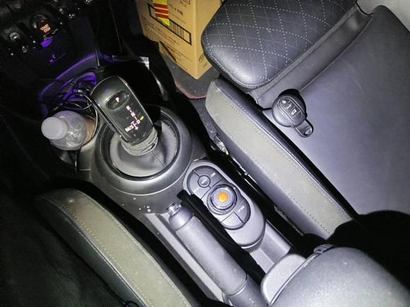 [上海·沪E] 二手MINIMINI2019款 1.5T COOPER 艺术家