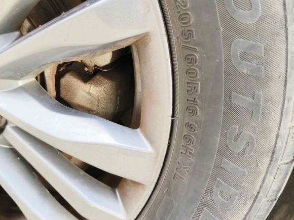 [上海·沪A] 二手上汽大通MAXUS上汽大通MAXUS EUNIQ 52020款 1.3T PLUG IN 精英版