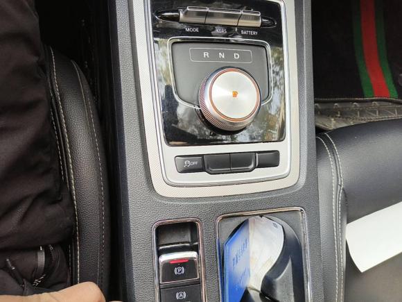 [上海·沪A] 二手荣威荣威i6新能源2017款 45T 混动互联智享版