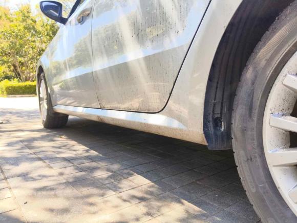 [上海·鄂A] 二手大众朗逸2013款 1.6L 自动豪华版