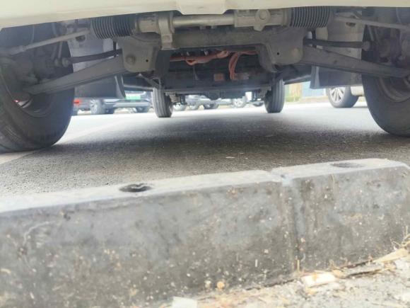 [上海·沪A] 二手东风御风御风EM262023款 标准版 41.472kWh 河南锂动